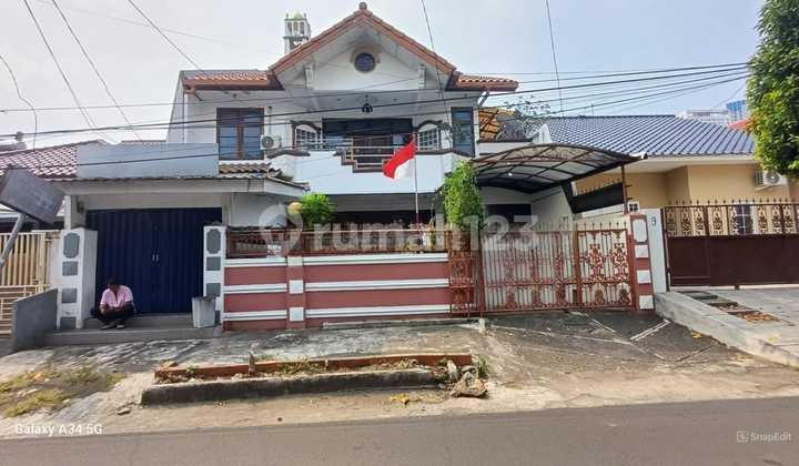 Dijual Rumah Row Jalan 2 Mobil di Tanjung Duren Timur