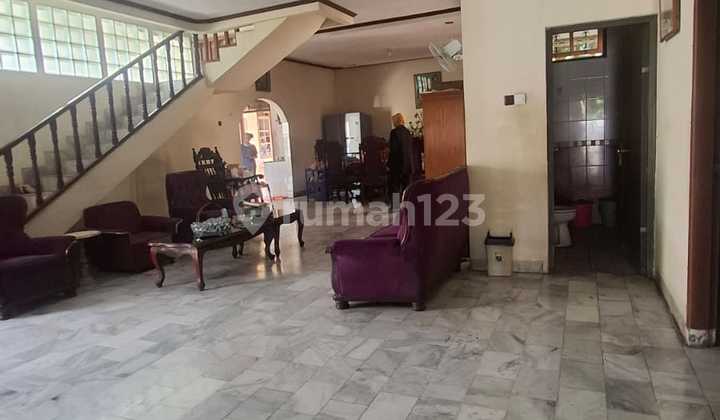 Dijual Rumah Rapi 5 Menit ke Mall Gandaria City 2