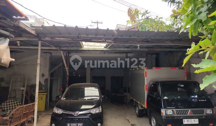 Dijual Rumah Cocok untuk Kantor Rumah Kost di Kosambi Raya
