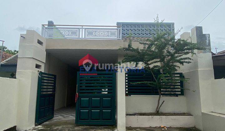 Disewakan Rumah Terdapat 3 Bangunan, Bisa Digunakan Kantor Maupun Tempat Tinggal 2