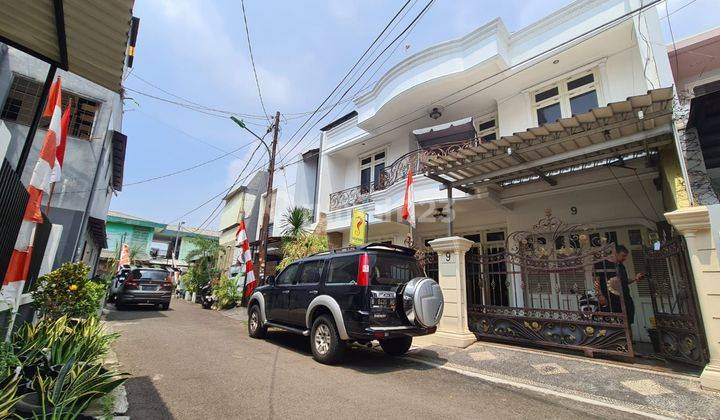 Rumah Bagus Lantai 2 Terawat Dibilangan Rawamangun,dekat Rs Persahabatan,rs Yarsy,akses Tol,terminal Rawamangun,pulogadung Unj,lab School,al Azhar. 2 Lantai Shm Sudah Renovasi Utara Rumah 2