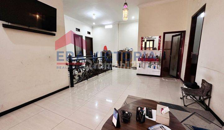 DIJUAL Toko Grosir dan Retail yang Masih Aktif Operasional di Area Sulfat Toko Sudah Berdiri Sejak Lama Sehingga Produsen dan Konsumen SUdah Banyak. Dijual Alih Usaha Furnished 2