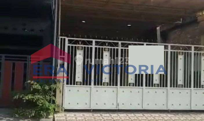 Ruko DIJUAL Di area bisnis kec Ngronggot cocok untuk segala bisnis dekat dengan kantor desa Mojokendil, 15 menit ke pasar tradisioan Ngronggot dan Mall Gading, 20 menit ke SMP Ngronggot 2