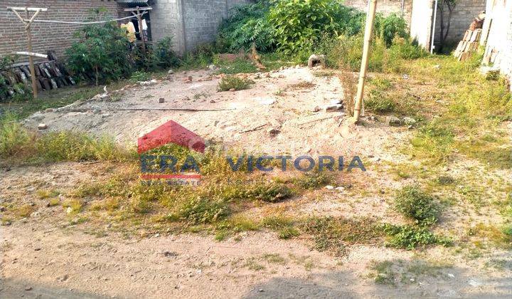 Dijual Tanah di Ds Punjul, Plosokelaten Kediri berada di lingkungan yang sudah berkembang, dikelilingi oleh rumah-rumah dengan akses listrik yang telah tersedia 1