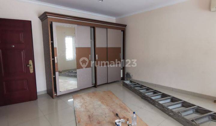 Rumah Favorite di Green Mansion Jakarta Barat 4