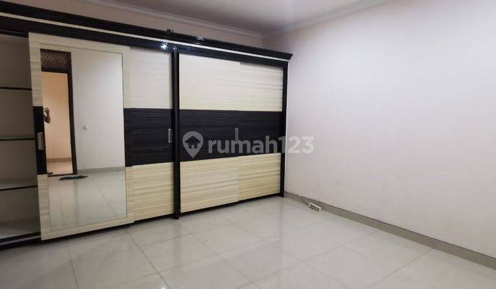 Rumah Favorite di Green Mansion Jakarta Barat 5