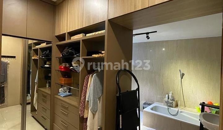 Rumah Favorite Bintaro Sektor 9 6