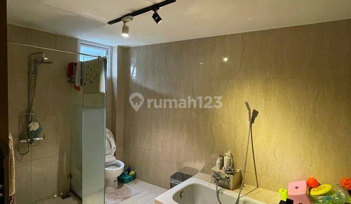 Rumah Favorite Bintaro Sektor 9 13