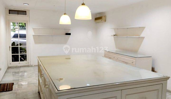 Rumah Favorite Patra Kuningan Bisa Untuk Kantor 9