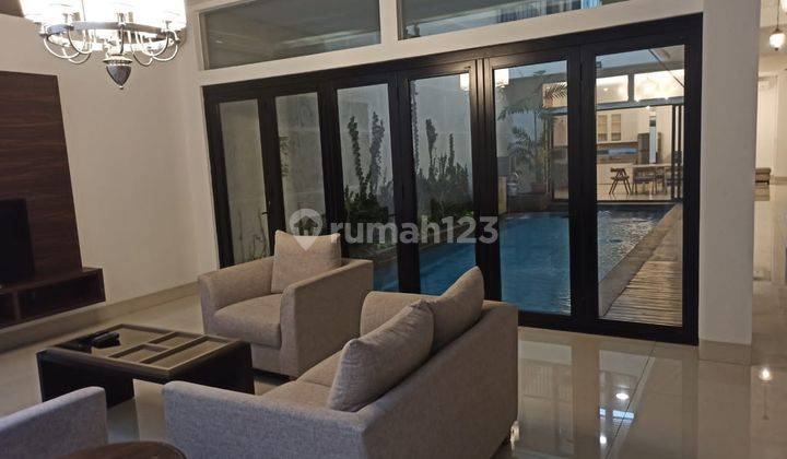 Rumah Mewah Menteng Private Pool 4