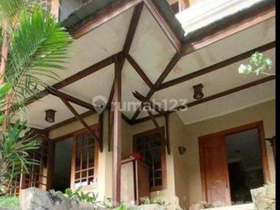 Rumah megah nyaman dan tenang 1