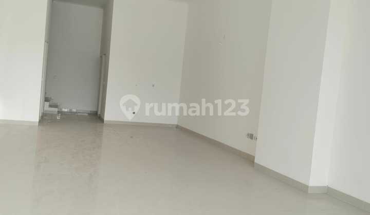 Soho Wallstreet Uk 8X18, Strategis Boulevard Dekat Tol Pik 2 Soho Wallstreet Uk 8X18, Strategis Boulevard Dekat Tol Pik 2