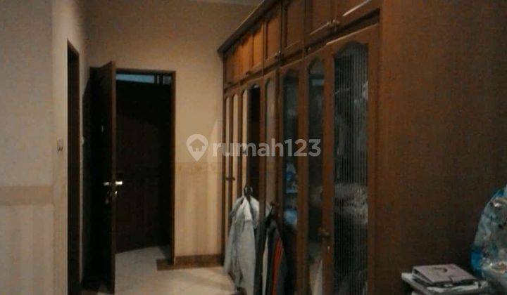 Rumah di Kemanggisan Ilir Posisi Jalan Raya SHM 2