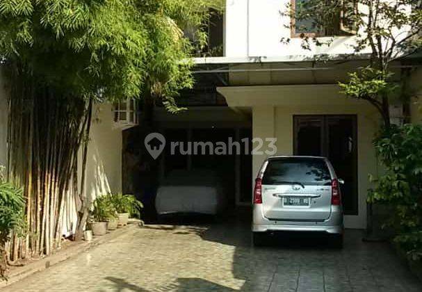 Rumah di Kemanggisan Ilir Posisi Jalan Raya SHM 1