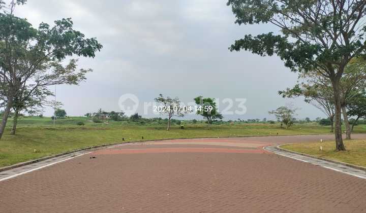 For Sale: Mozart Signature Golf Island PIK Lot, 600m