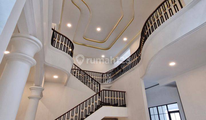 Rumah Mewah Tomang Luas 313m2 Siap Huni Boulevard SHM Termurah 1