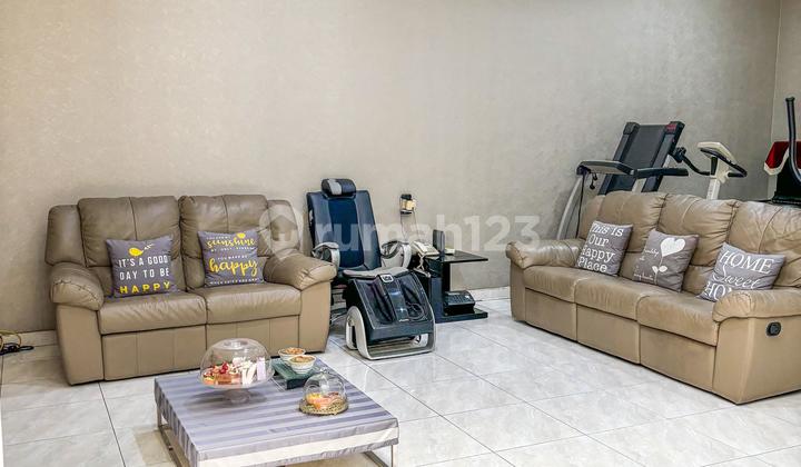 Rumah Uk 7x25 Semi Furnish Walet Indah Pik, Pantai Indah Kapuk 2