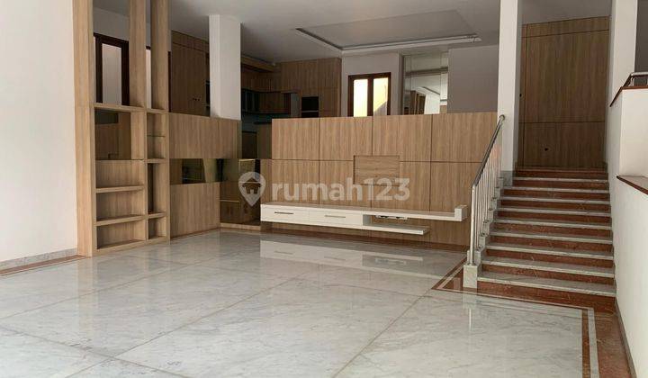 Rumah di Taman Villa Meruya Uk 17x22 4Lantai SHM Mewah Termurah 1