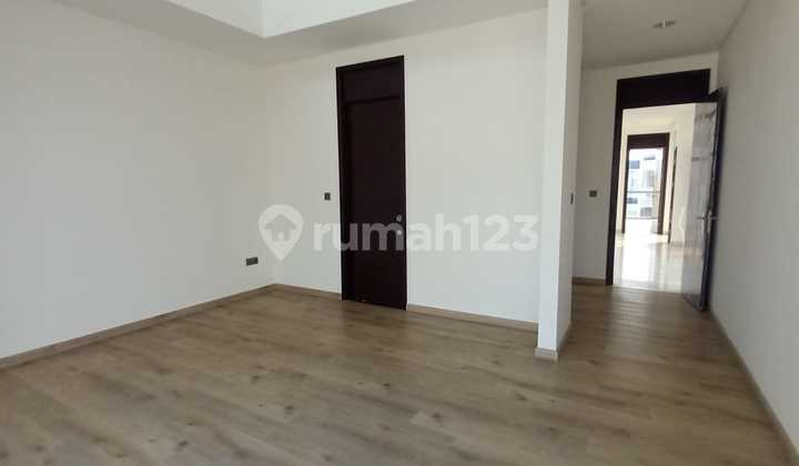 Rumah Mewah Golf Island PIK Ukuran 12x30 Semi Furnish Bagus 2