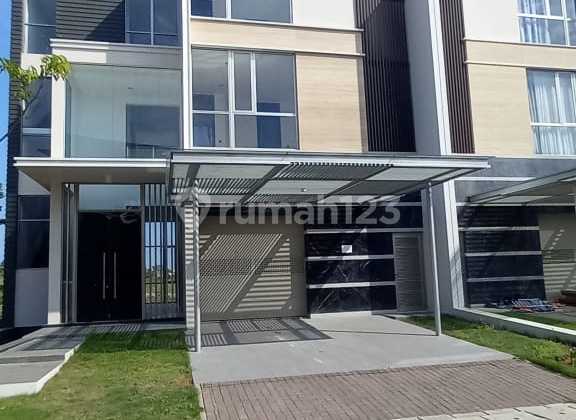 Rumah Mewah Golf Island Cluster Signature Uk 12x25 PIK Termurah Rumah Mewah Golf Island Cluster Signature Uk 12x25 PIK Termurah