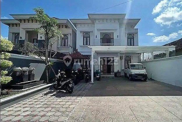 Dijual Rumah Super Mewah Luasan Besar Lokasi Dekat Alun Alun Malioboro 1