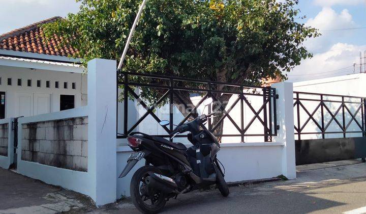 Dijual Rumah Cantik Besar, Tepi Jalan Aspal, Lokasi Kota Jogja KODYA  1