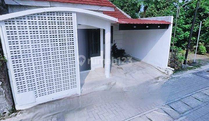 Dijual Rumah Cantik Berbentuk Homestay Aktif LOKASI Condongcatur  1