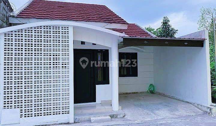 Dijual Rumah Cantik Berbentuk Homestay Aktif LOKASI Condongcatur  1