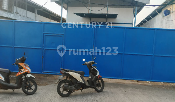 Warehouse for Sale, Neat and Ready to Use in Kamal Muara, North Jakarta Warehouse for Sale, Neat and Ready to Use in Kamal Muara, North Jakarta