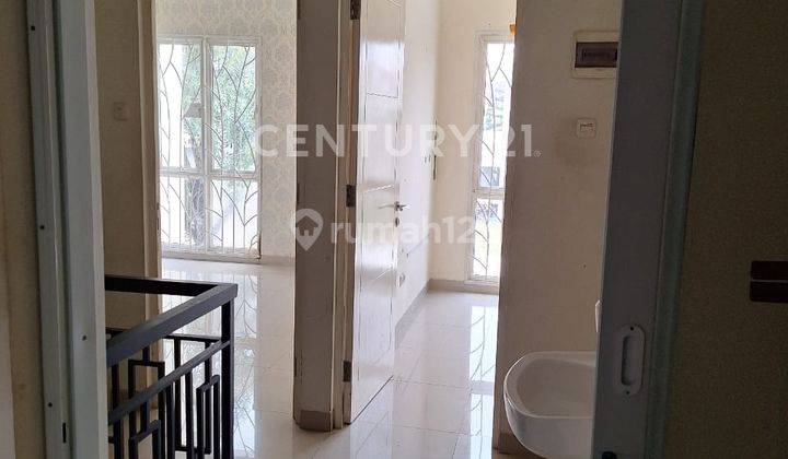 Dijual Rumah Lokasi Metland Menteng Siap Pakai. 2