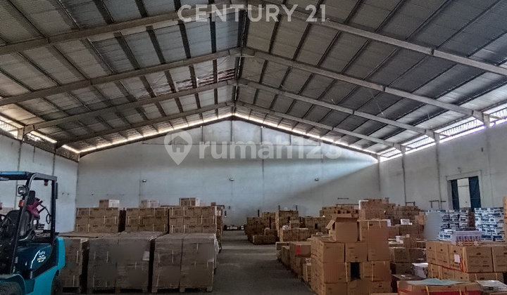 Warehouse and Flood-Free Office for Rent in Manado Area A Warehouse and Flood-Free Office for Rent in Manado Area A