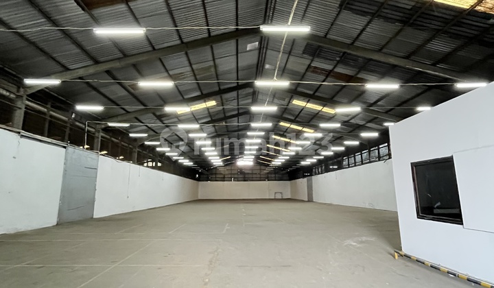 For Rent: Nice and Neat Warehouse in Pegangsaan Dua, Kelapa Gading