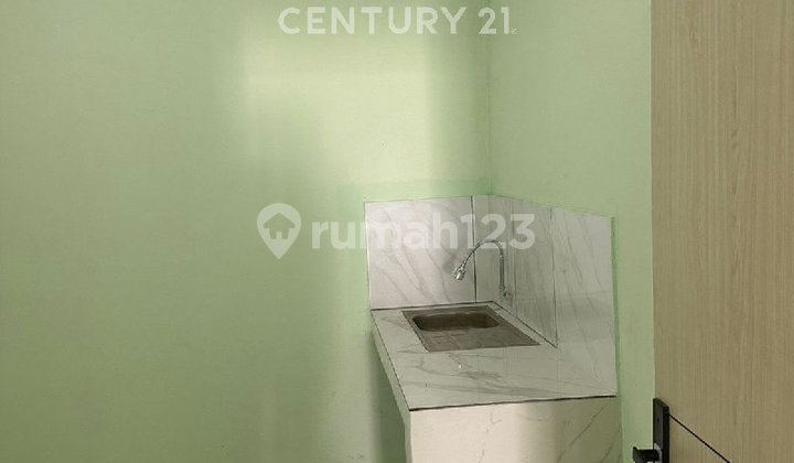 Warehouse for Rent with Large Land in Cakung