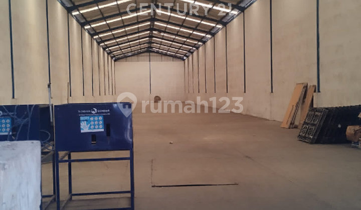 Neat Warehouse Ready for Use in Kamal Muara, Penjaringan, North Jakarta Neat Warehouse Ready for Use in Kamal Muara, Penjaringan, North Jakarta