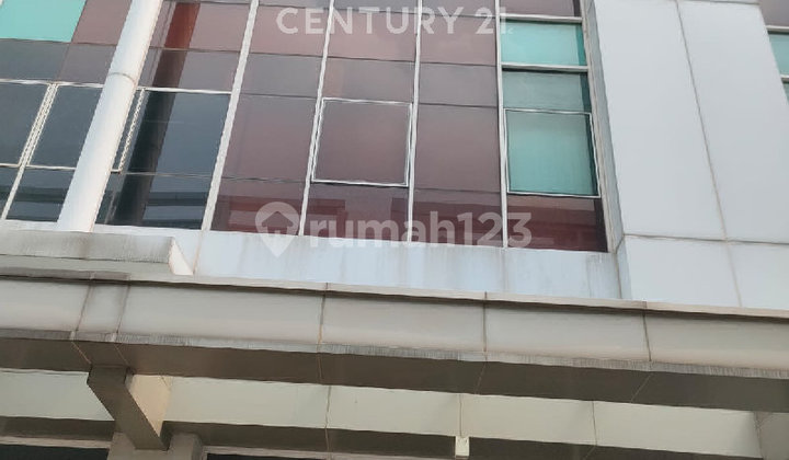 For Rent: 4-Storey Shop House in Kelapa Gading, Kesingtown For Rent: 4-Storey Shop House in Kelapa Gading, Kesingtown