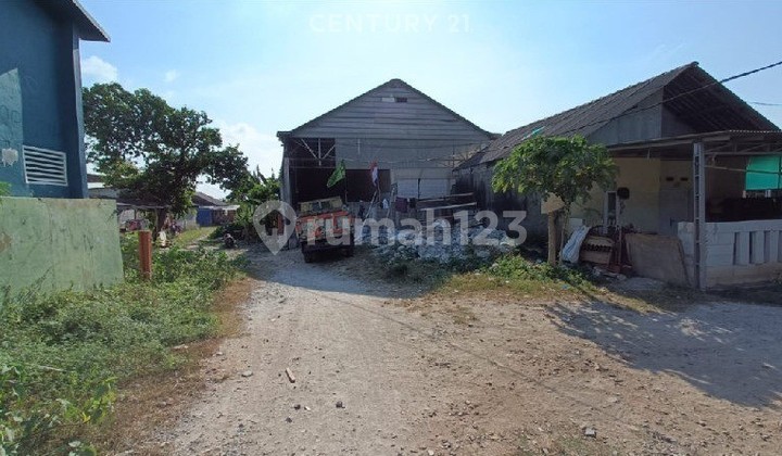 Strategic Warehouse Location Beside Summarecon Crown Bekasi
