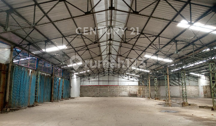 Wide 1080m Warehouse in Cakung, East Jakarta