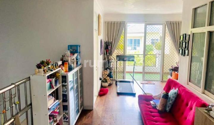Dijual Rumah Pool Pribadi di Taman Golf Modernland 16