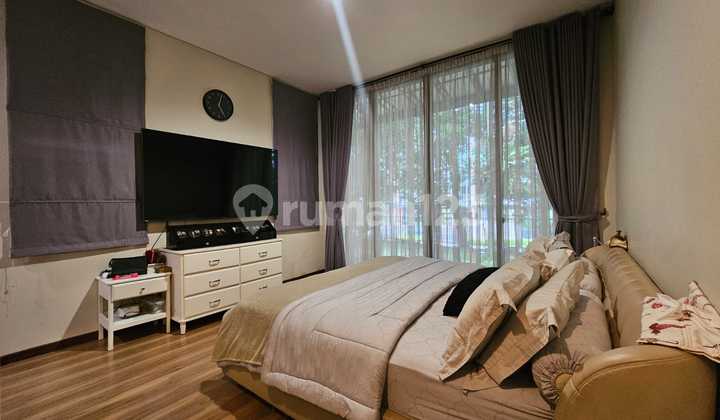 For Sale: Luxurious House Hook Boulevard Cluster Lancewood Navapark Bsd 2