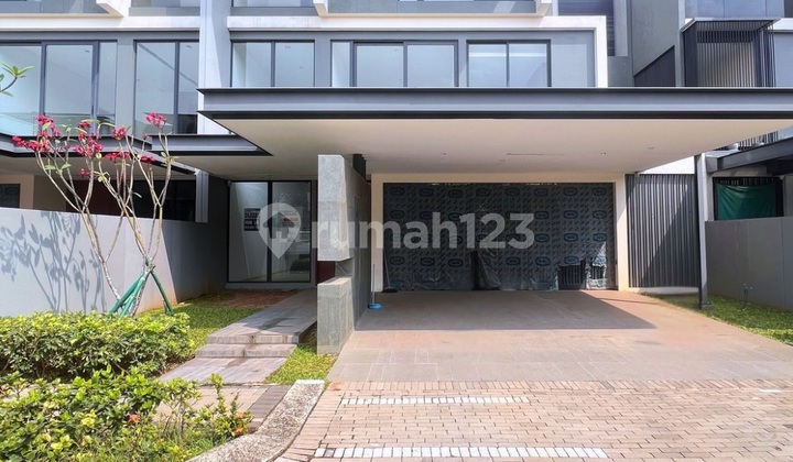 Dijual Rumah Mewah Cluster Lyndon Navapark Bsd City