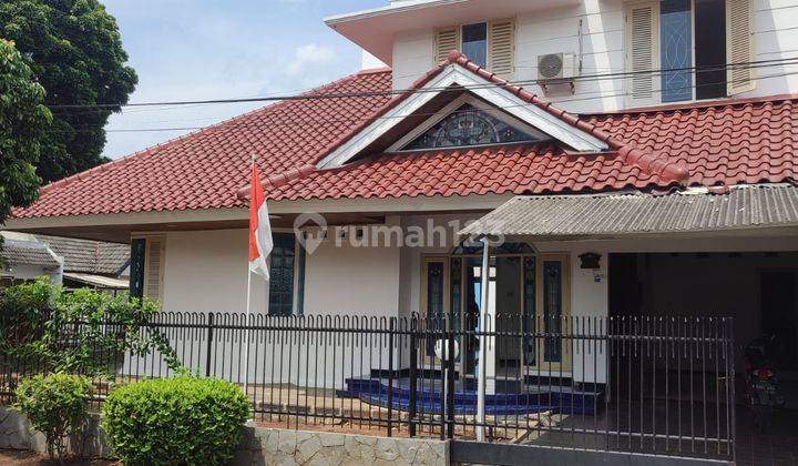 Rumah 3 lantai di perumahan Srondol Bumi Indah 1