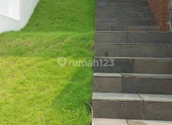 Rumah Baru Modern Mewah Berletak Strategis di Jakarta 2