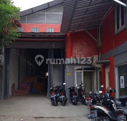 Premium Warehouse Ready for Business on Godean Road Km 8 Sleman