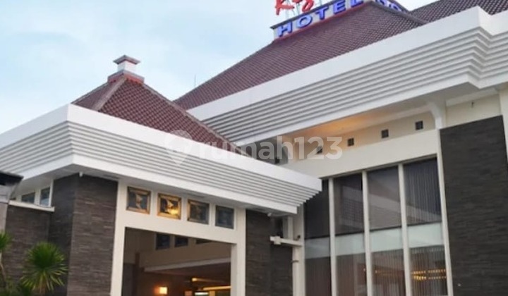 Strategic Location Hotel in Good Condition Ready for Use in Pemalang Strategic Location Hotel in Good Condition Ready for Use in Pemalang