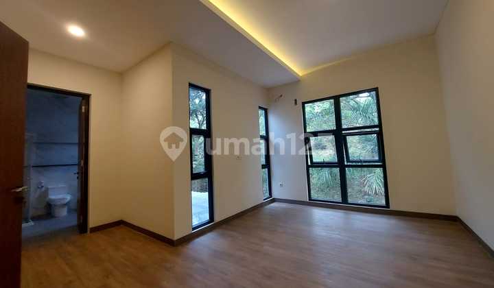 Rumah Eksklusif Siap Huni di Cluster Candigolf Semarang 2