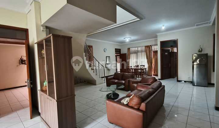 Rumah Cluster Bagus Strategis Di Graha Estetika 2