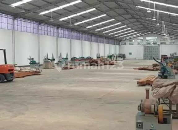 Good Ready-to-Use Warehouse in Kalijambe Industrial Area Good Ready-to-Use Warehouse in Kalijambe Industrial Area