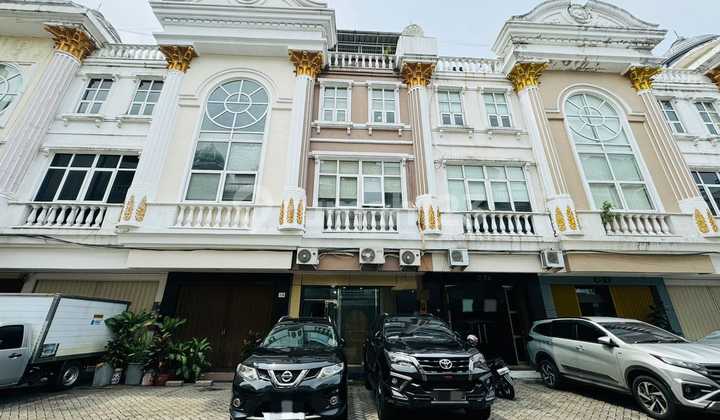 4-Story Shophouse Semi-Furnished - Crown Palace Complex Tebet, South Jakarta | IDR 250 Million/Year