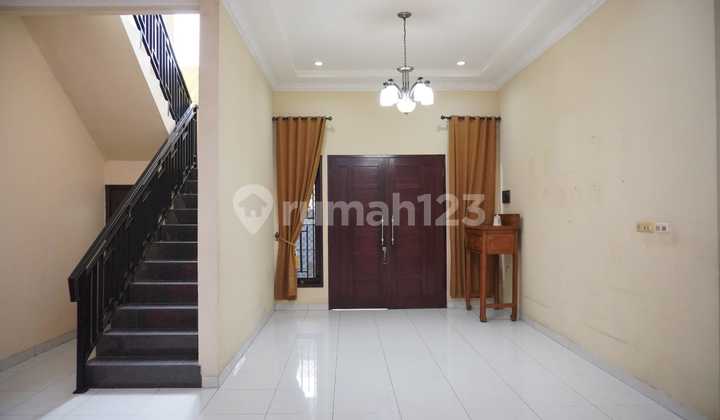 3-Story Fully Furnished House - Sunter Agung Barat, North Jakarta | Safe Neighborhood