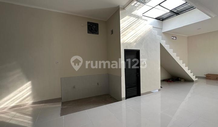 Dijual Ruang Usaha Ada Kantor di jln TarumaJaya Bekasi 2